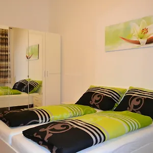 https://goldfisch-apartment-am-donaukanal.vienna-besthotels.com